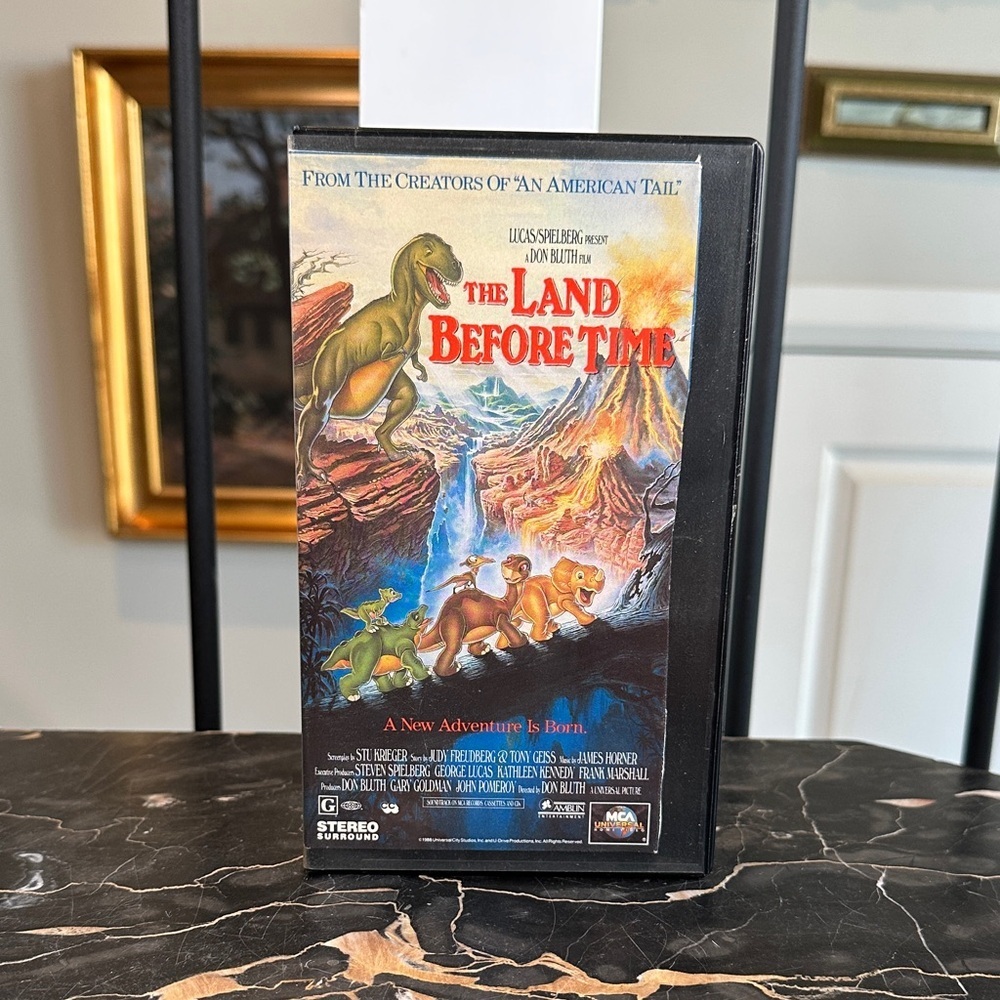 The Land Before Time VHS Tape 1988 MCA Universal Home Video